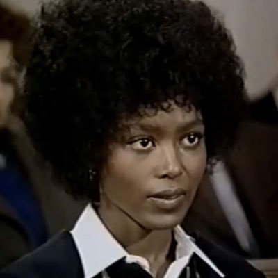 ventinglace22's profile picture. I decided I like to talk about shows.