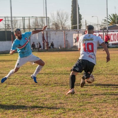 23 años … fútbol y Sports siempre❤️🖤