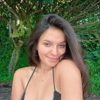 Alyssa | Airbnb & UGC Creator(@alyssaniela) 's Twitter Profileg