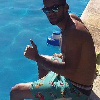 ⚽Sin miedo al exito 👑
y a la gilada ni kabida rey

Filo - UBA.

4.20