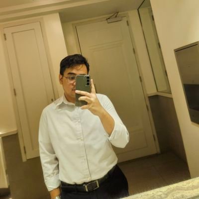 _porow's profile picture. pure of heart dumb of ass