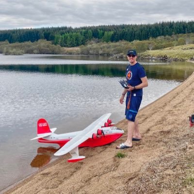 BuryMetroFlying's profile picture. Part-time flyer, full-time snapper. Member of Dornoch MFC and an instructor at Bury MFC, my tweets are not affiliated to either.