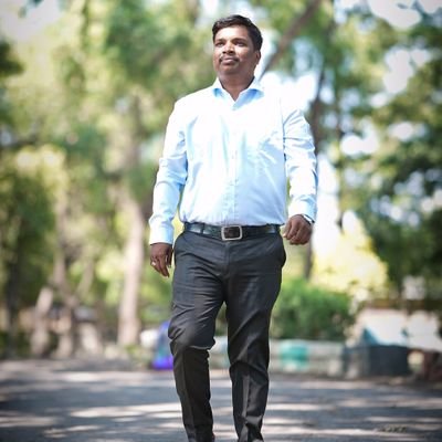 OmkarPa33041993's profile picture. 