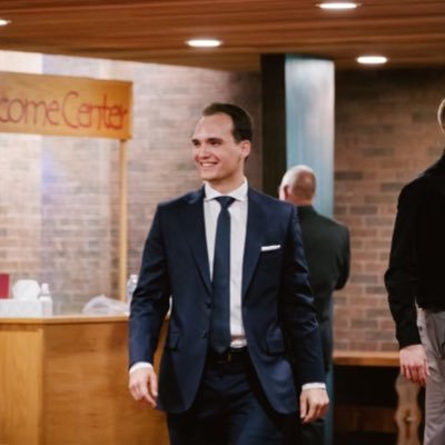 yannikgruner's profile picture. Interested in anything Economics, Politics, Finance, Space.