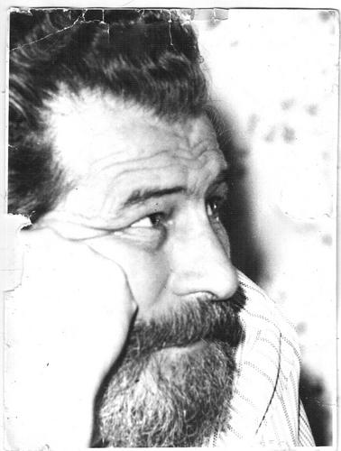 dedura46's profile picture. Учитель истории и обществознания. Выпускник философского факультета МГУ.