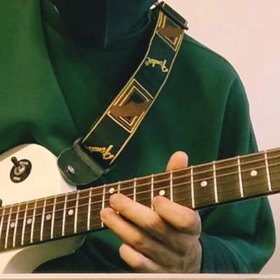 ぼっち・ざ・ろっく!でギター復活した人🔥
2児の父です ✨
Gibson : Les Paul Special Tribute使ってます🎸
ギター🎸お絵描き🎨アニメ雑談など、のんびり気ままに生きてます ( ◜◡◝ )🍵