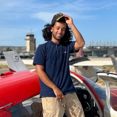 ig @bgbluie -👨🏽‍✈️ - LFC 🔴🔴 - F1 - Investments talk LDN - Just a guy who flys planes then jumps out - Stick Your Chest Out Keep Your Head Up, And Handle It
