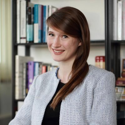 AliceMeyerAI's profile picture. I don’t tweet, I prompt #AI