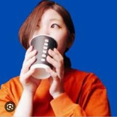 🖊仕事:書くこと、SEO
本がすきです、小説でもビジネス書でも漫画でも。絵や美術館もすき。Webマーケをしてますが数字アレルギーです。
好きなもの最後に残す、コンビニの店員さんに人見知りするタイプです。