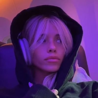 favbarrettt's profile picture. PRE-SAVE HELL IS A TEENAGE GIRL