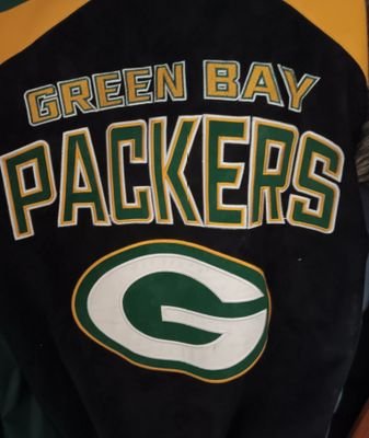 Sports Enthusiasts. Love debates. It's my opinion. Don't take it personally. Green Bay Packers, Chicago Bulls, Cubs,and Blackhawks, Notre Dame CFB,Duke CBB