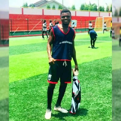 Am 22years old,I'm footballer looking for team to join in Europe🙏 +233205228141 WhatsApp me if you want to help me🙏 thank you🙏