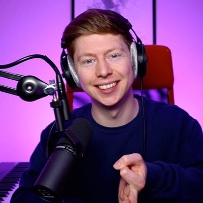 🎙Artist/MusicEducator 💜 Collective Creativity 💡 Music Production Tutorials on YouTube 🎥 The Music Creative Podcast 🎧