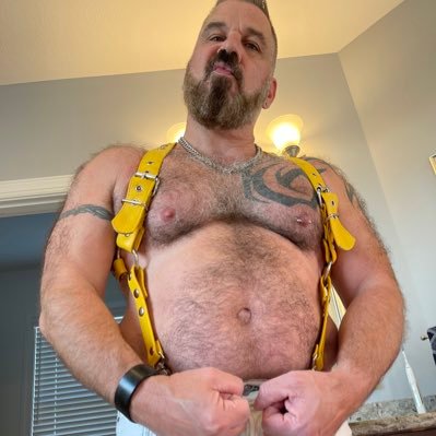Fetish pig happily married to @nerdybeardad. Love my leather, rubber and fetishes. #Bondage #piss #jockstraps #cigars #bear #daddy #gay #cigardaddy