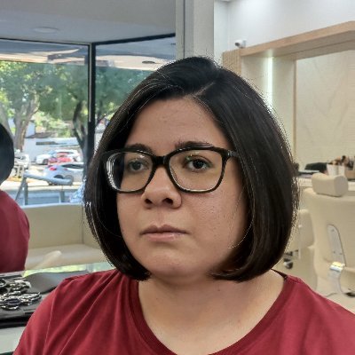 romifz's profile picture. 