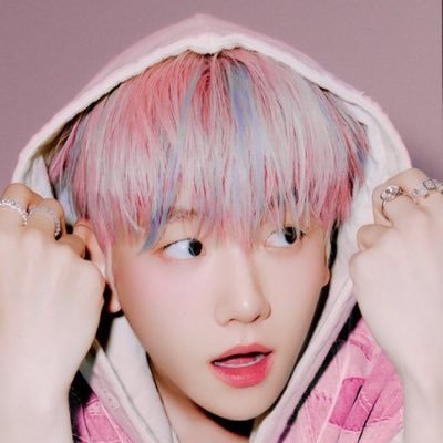 백현아 내 우주는 전부 너다🫶🏻❣️@B_hundred_Hyun