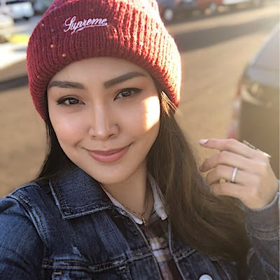 Chenn_anigans's profile picture. 𝘞𝘦'𝘳𝘦 𝘢𝘧𝘵𝘦𝘳 𝘵𝘩𝘦 𝘴𝘢𝘮𝘦 𝘳𝘢𝘪𝘯𝘣𝘰𝘸'𝘴 𝘦𝘯𝘥, 𝘸𝘢𝘪𝘵𝘪𝘯' '𝘳𝘰𝘶𝘯𝘥 𝘵𝘩𝘦 𝘣𝘦𝘯𝘥, 𝘔𝘺 𝘩𝘶𝘤𝘬𝘭𝘦𝘣𝘦𝘳𝘳𝘺 𝘧𝘳𝘪𝘦𝘯𝘥.