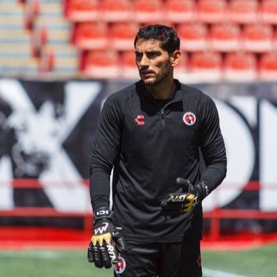 Portero de XOLOS. Instagram: @JJESUSCORONA01