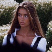Elena (@eilishcancstars) Twitter profile photo