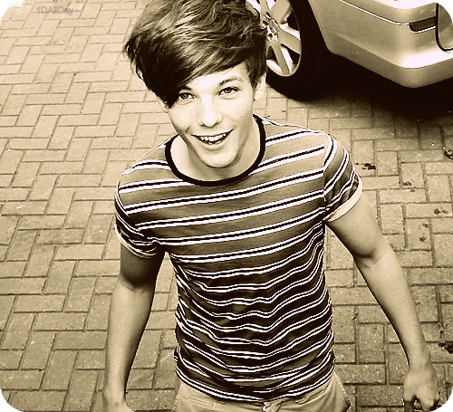 Louise_Tomlinso's profile picture. OFFICIAL ITALIAN FEMALE PARODY OF LOUIS TOMLINSON!
I'm Louise and I owe everything to my fans! Follow @uandairescion! :)