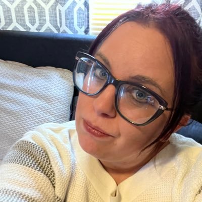 ThatOneMom86's profile picture. autism mom to a beautiful daughter on the spectrum; I have anxiety and PTSD. manic depressive episodes, nightmares, flashbacks, dissociation, and I survived…