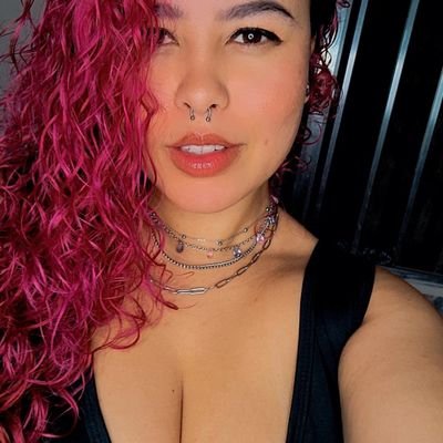 eusloboda's profile picture. •Um surto a cada dia 🏳️‍🌈