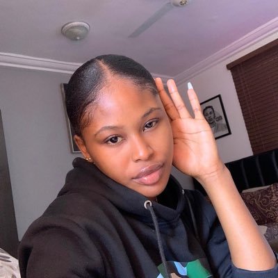 The Dimple fairy 🧚‍♂️🧚‍♀️🖤❤ I'm just A 100% wholeheartedly myself Beauty || photo|| Video model || SarkQueen❤️ old account got hacked at 20k 🤦‍♀️