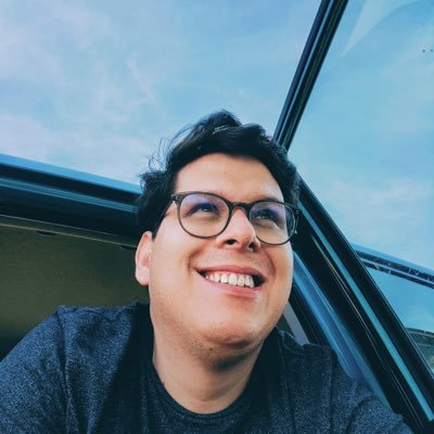 B_to's profile picture. Dicen que soy niño índigo. Yo digo que me falta tono.
