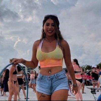 anikins__'s profile picture. blank