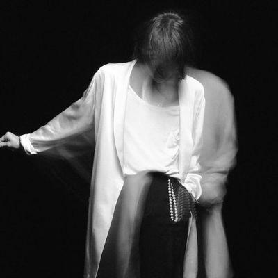 kkumellie's profile picture. yoon jeonghan's gf indeed.