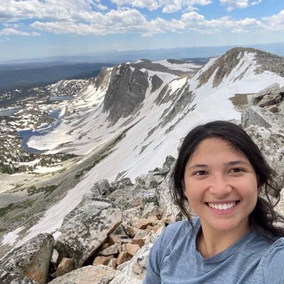 PhD student at the University of Washington working on carbonate U-Pb dating 🪨🦠⏳Frequent enjoyer of all things rock 🧗🏽‍♀️ (she/her)