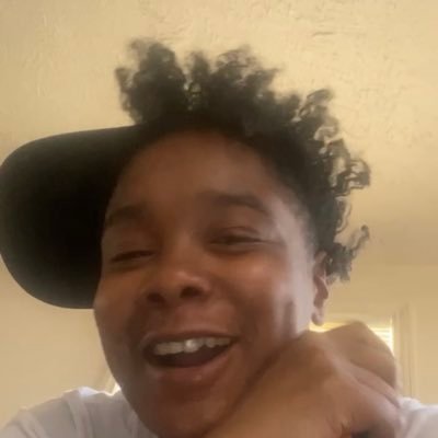 LongLiveShortyy Profile Picture