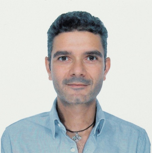 Direttore responsabile di Facile con Gusto, Caporedattore de L'Assaggiatore - ONAV, Amministratore di B&P Comunicazione