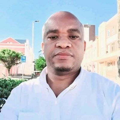 4rm EC@LonminMine leaves @ Rusty Dusty. Love sport Boxing 🥊 Soccer ⚽ Rugby 🏉 sport unite people#Proudly Xhosa Gentleman