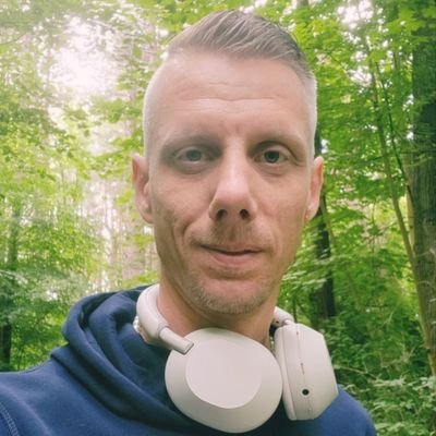 Arjan_IR_Bak's profile picture. Game Director @Guerrilla working on the Horizon Online Project - GL HF