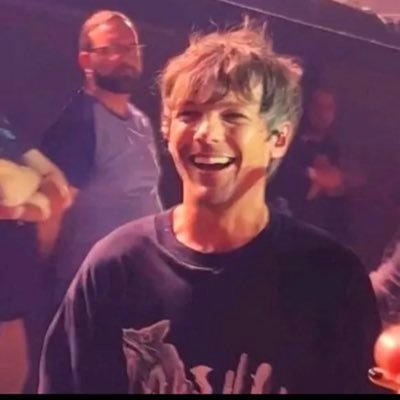babygorlrry's profile picture. I’m posting stuff! like Larry, Niall, Zayn, Liam, Louis and Harry stuff and 0bVioUsLy 1D stuff and other randomsies (TikTok:sasaueiyou /Instagram: color._girl_)