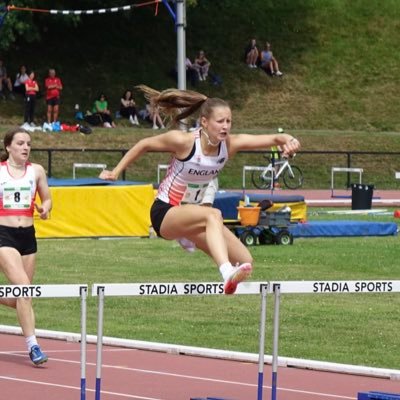 U18 Athlete 400h/400m/Heptathlon. Instagram: aarabellawilsonn