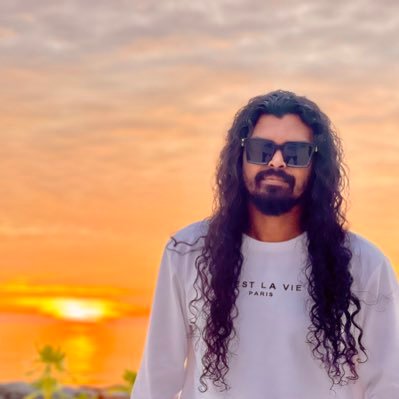 MichealNizey's profile picture. From the sunny side of Laamu, Maldives🇲🇻. Man on mission- to live the best life possible come what may.