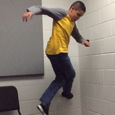 annoyingsonic2's profile picture. (THIS ACCOUNT IS RETIRED FOLLOW @bronzebrent )