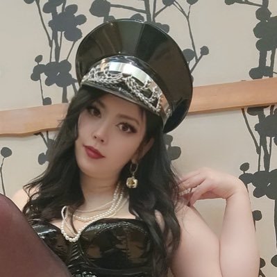 【SMクラブMantis@tokyo 所属】Professional domina桔梗(Kikyo)🇯🇵🔞 男女国籍問わず❤️English Speaker #BDSM #mistress #女王様 #goddess #レズSM #latex ⚠️No re-upload #kigfurry