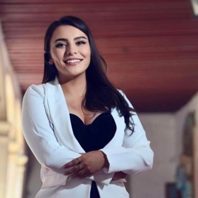 Politóloga feminista con posgrado en Políticas Públicas | Activista @REDefineMX | Parroquiana en @loscabareteros |