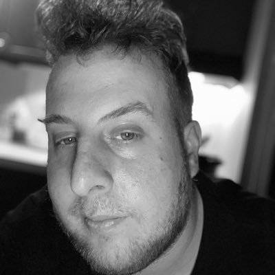 v2ilezx_'s profile picture. 22⭐| Sparks 🐺 |🇪🇦/🇬🇧/🇩🇪 | Psicología en la UE 🧠 |  ♂️ L(G)BTQIA+ 🏳️🌈 | 🪐 Coldplay, xQc and coffee ☕ | pfp: @Yenix121 |🐐@wantedkopl 💜