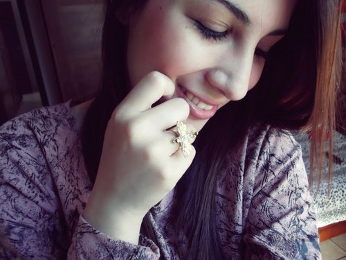 traceofsadness's profile picture. 