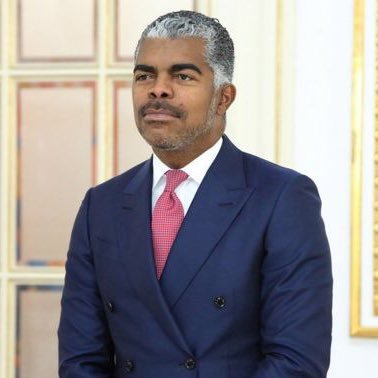 Ministro Dos Transportes De Angola