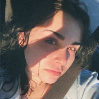 i think you’re really cool i like you a lot maybe we should hang out or something | 22yr | she/her