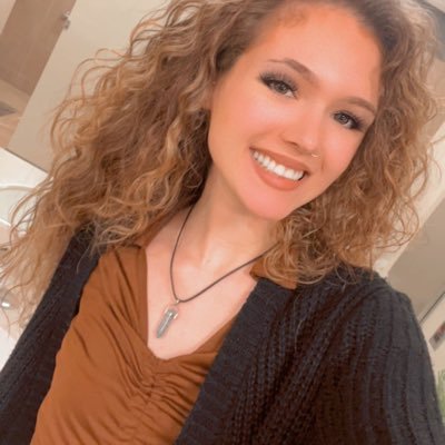 DuhhSiera's profile picture. Assistant Loan Officer 💵