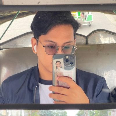 janjomanalo's profile picture. RAWR