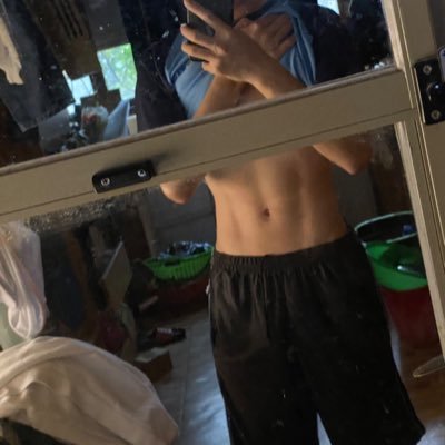 qnboy2's profile picture. 