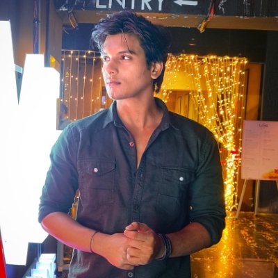 xenum123's profile picture. I am Youtuber  Who makes funny commentary Videos on all the current matters and memes