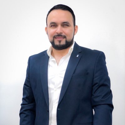 Catracho orgulloso de Honduras, Ingeniero, Master en Marketing Politico y Estrategia, Especialista en Emprendimiento, Turismo y Políticas Públicas